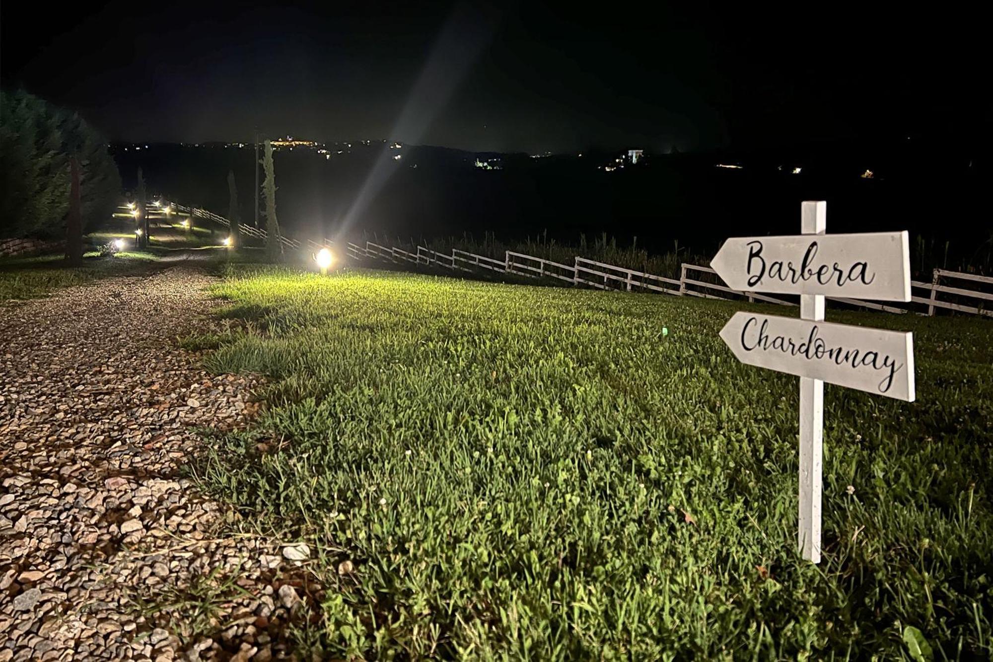 Notte Nella Botte Hotel Vignale Exterior foto